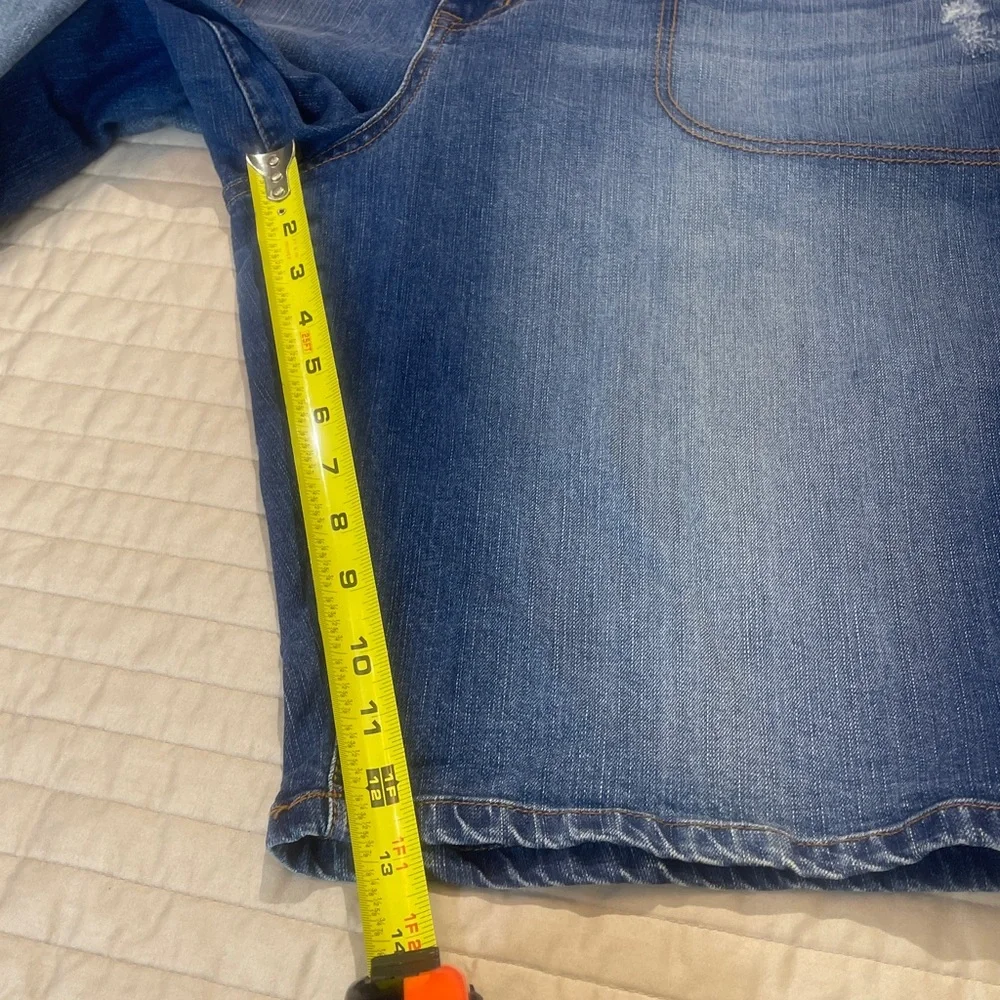 TORRID WOMENS SIZE 20 Light Blue Jean Shorts